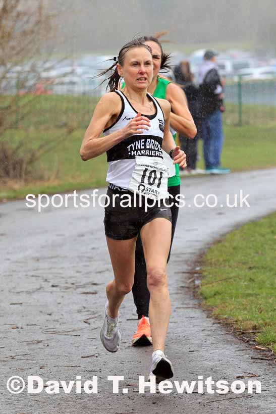 Senior Women and Veteran Women (Over 35s) and Vetreran Men (Over 50s), 2023 NECAA Royal Signals Relays, Hetton le Hole, County Durham. Photo: David T. Hewitson/Sports for All Pics